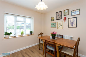 Dining room- click for photo gallery